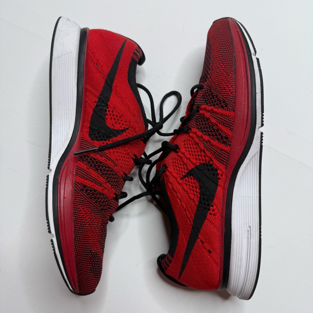 Nike Flyknit Trainer University Red - Picture 4 of 8